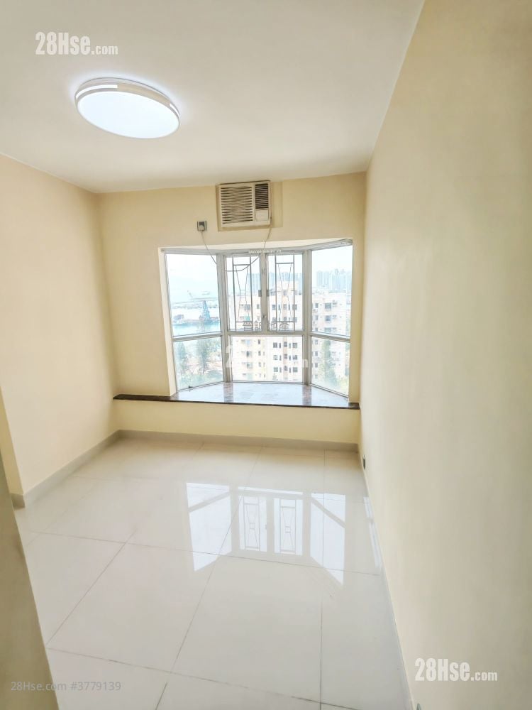 Dragon Inn Court Rental 3 Bedrooms , 2 Bathrooms 692 ft²