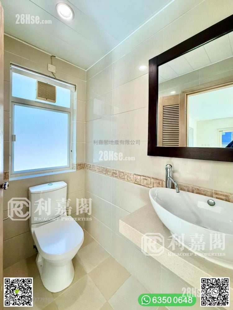 Phoenix Palm Garden Sell 4 Bedrooms , 4 Bathrooms 2,100 ft²