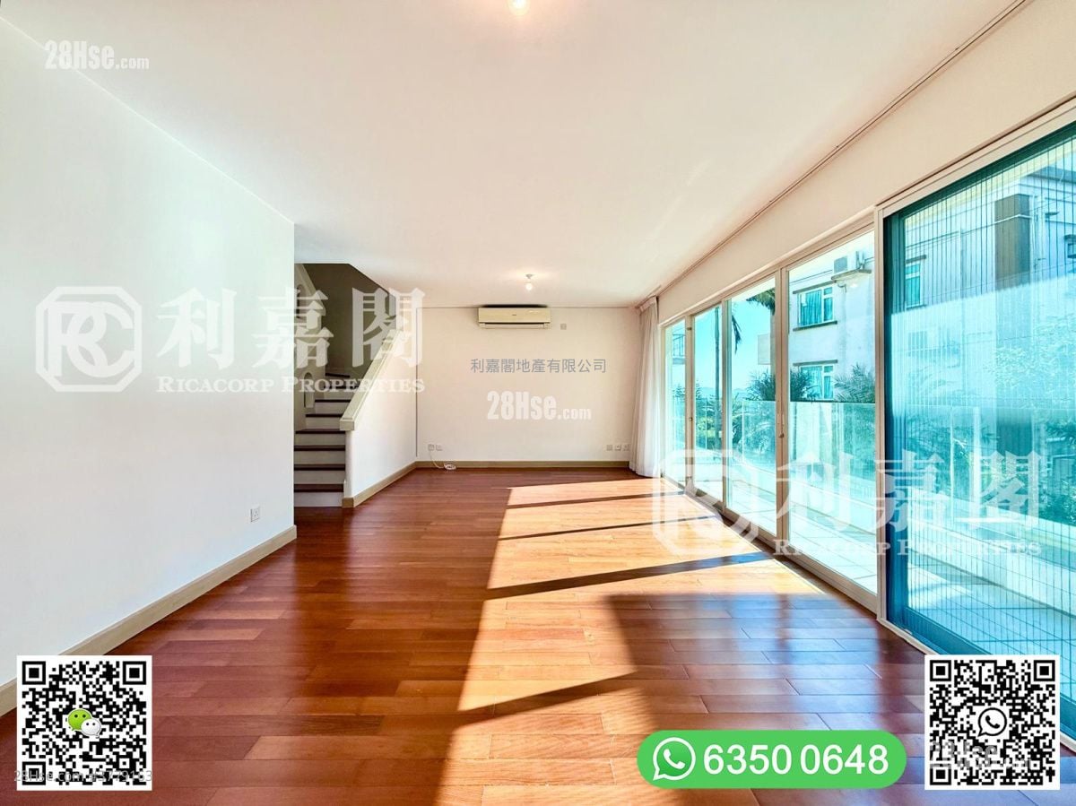 Phoenix Palm Garden Sell 4 Bedrooms , 4 Bathrooms 2,100 ft²