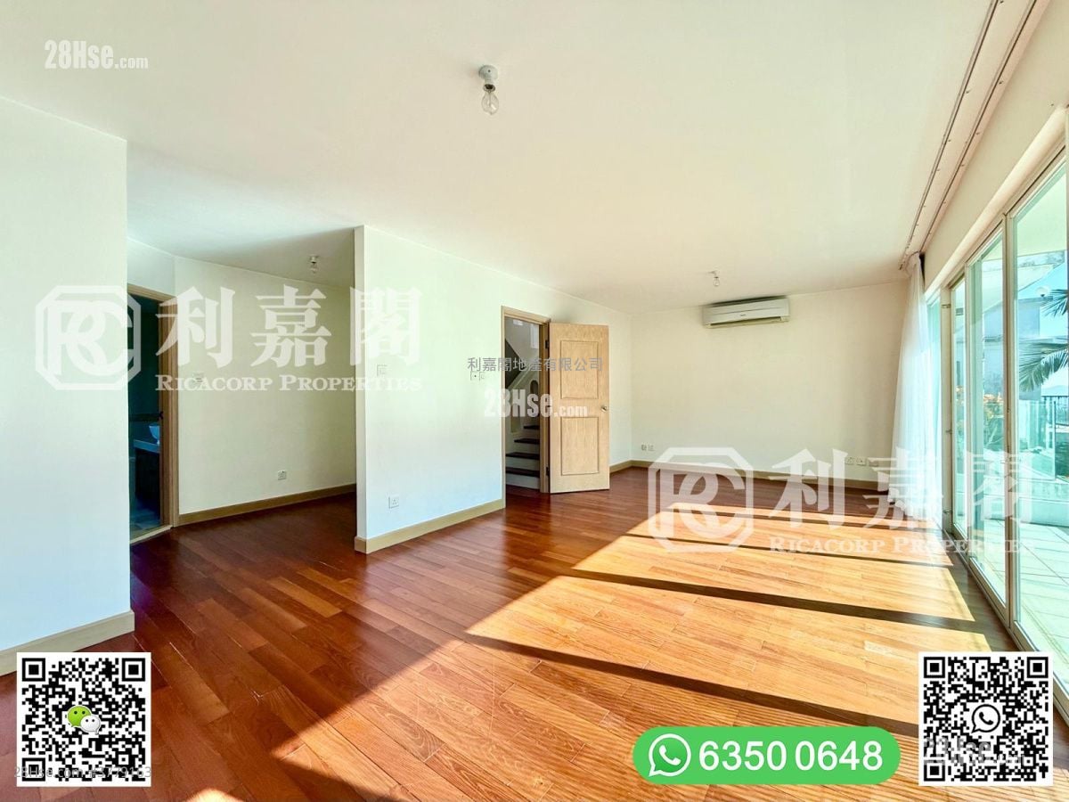 Phoenix Palm Garden Sell 4 Bedrooms , 4 Bathrooms 2,100 ft²