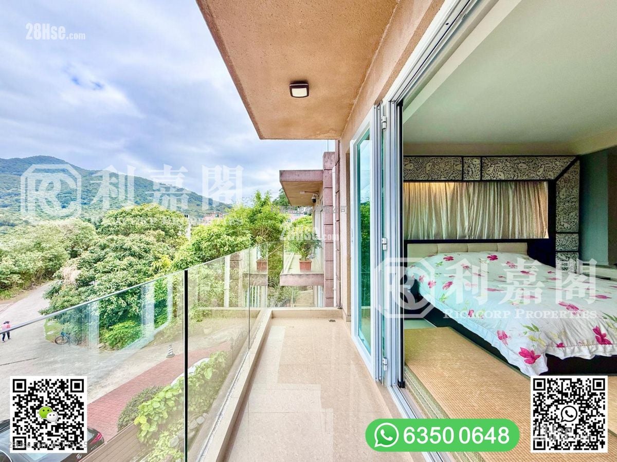 Sai Sha Road Village Sell 4 Bedrooms , 3 Bathrooms 2,100 ft²