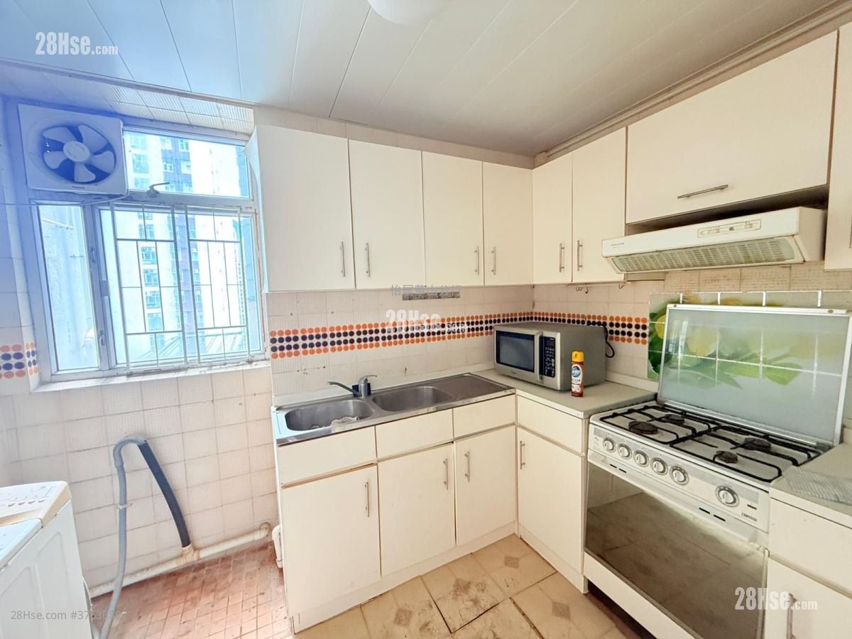 Taikoo Shing Sell 3 Bedrooms , 2 Bathrooms 922 ft²