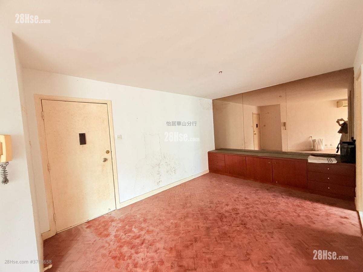 Taikoo Shing Sell 3 Bedrooms , 2 Bathrooms 922 ft²