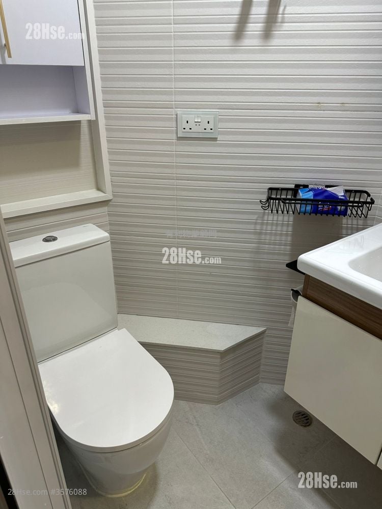 Wan Tau Tong Estate Sell 2 Bedrooms , 1 Bathroom 445 ft²