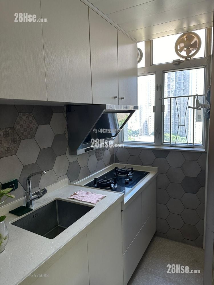 Wan Tau Tong Estate Sell 2 Bedrooms , 1 Bathroom 445 ft²