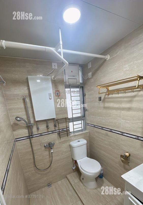 Ping Yan Court Rental 376 ft²