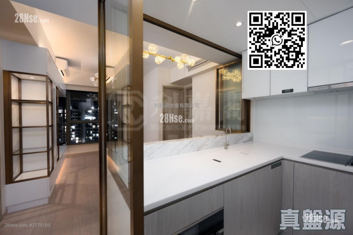 Sea To Sky Sell 2 Bedrooms 473 ft²