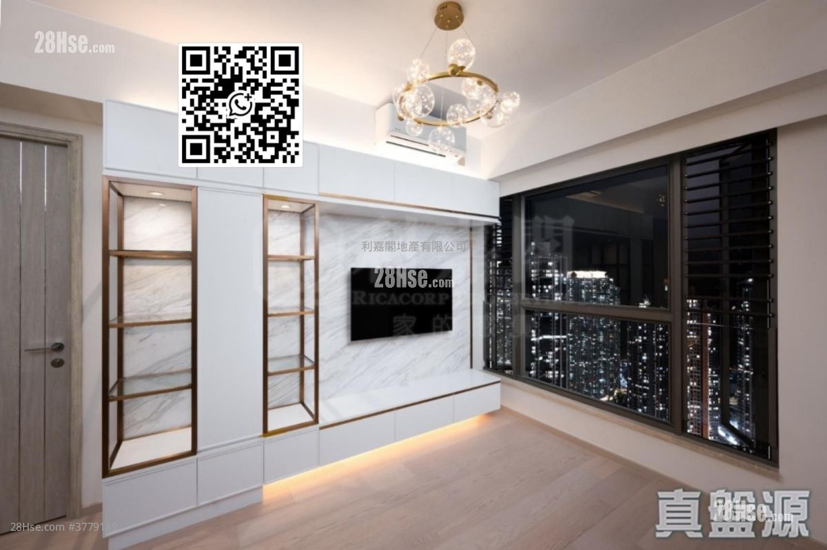 Sea To Sky Sell 2 Bedrooms 473 ft²