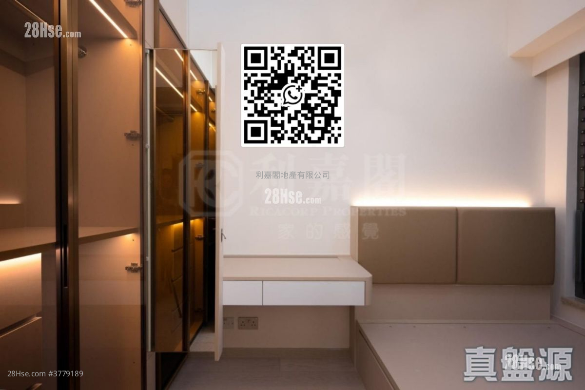 Sea To Sky Sell 2 Bedrooms 473 ft²