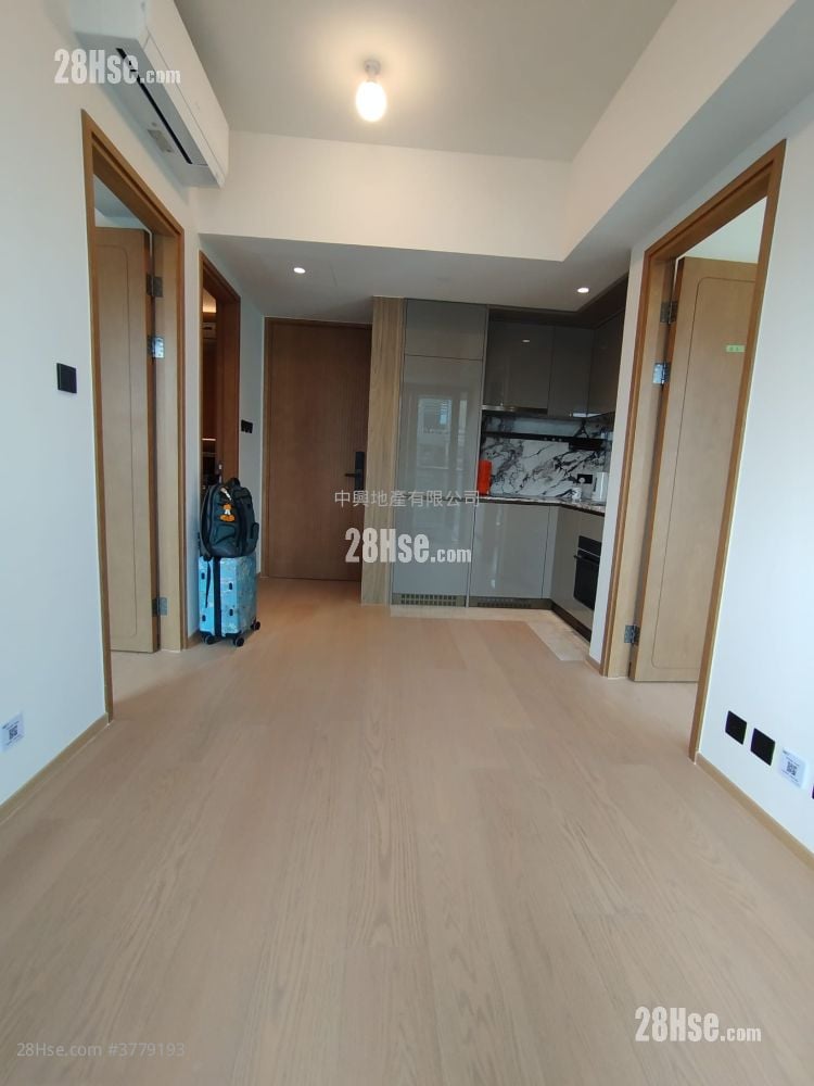 Topside Residence Rental 2 Bedrooms , 1 Bathroom 377 ft²