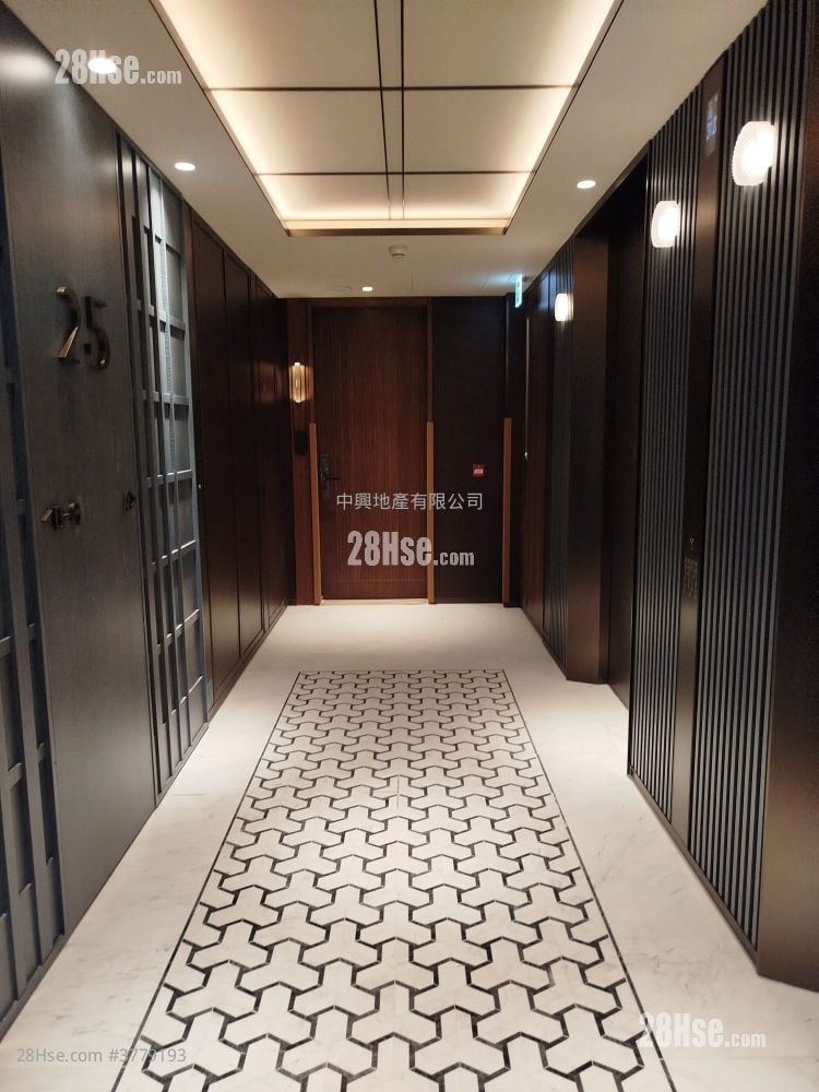 Topside Residence Rental 2 Bedrooms , 1 Bathroom 377 ft²