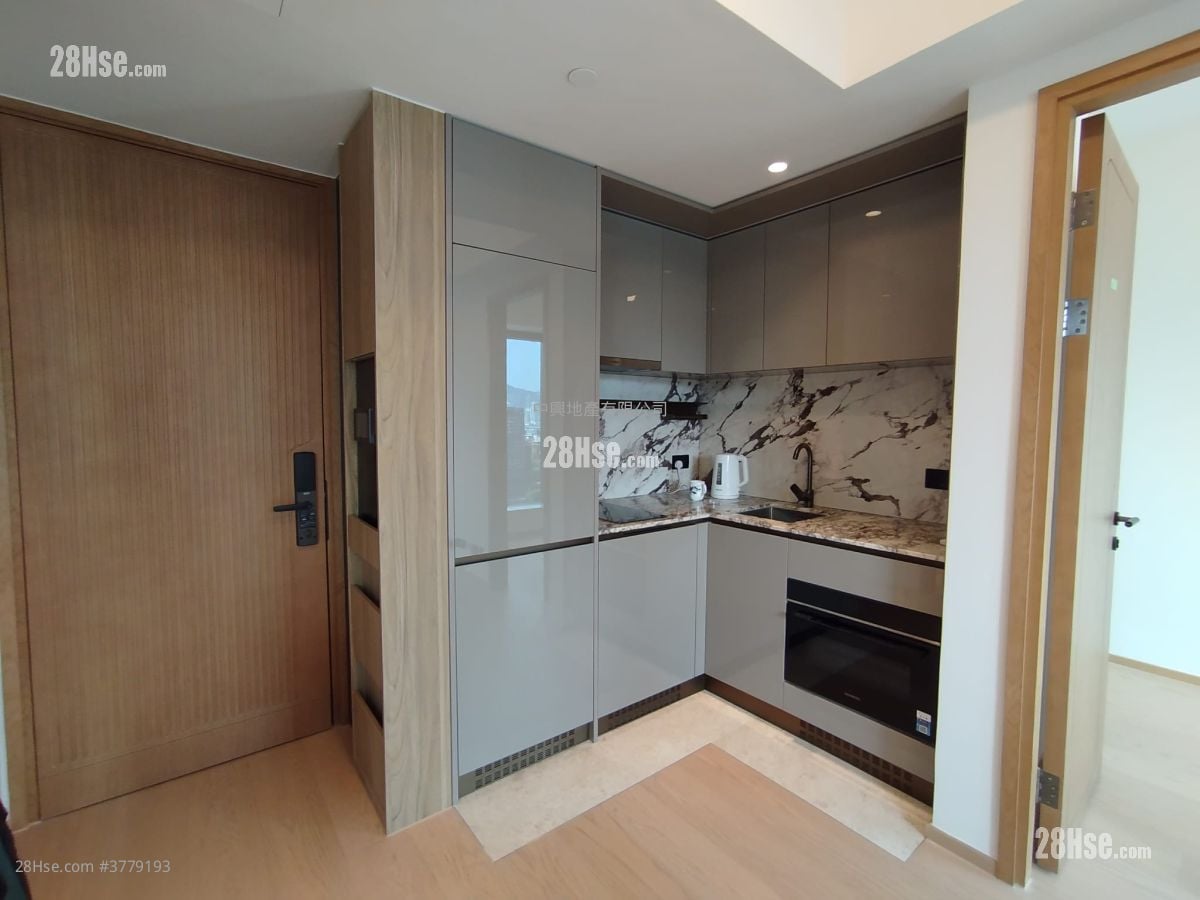 Topside Residence Rental 2 Bedrooms , 1 Bathroom 377 ft²