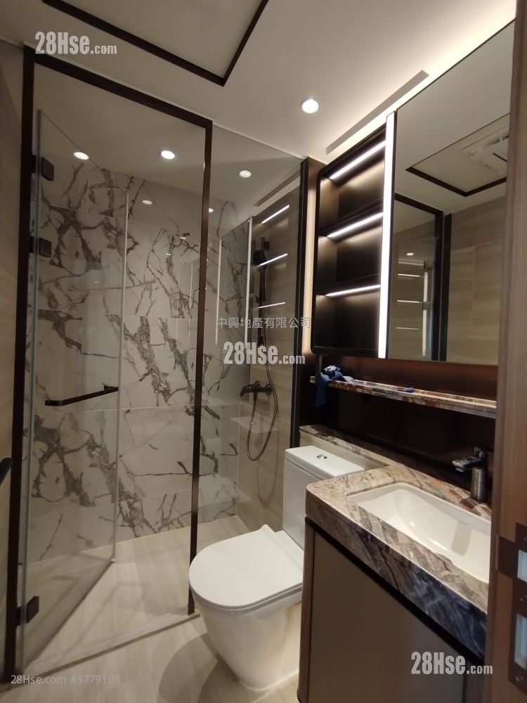 Topside Residence Rental 2 Bedrooms , 1 Bathroom 377 ft²