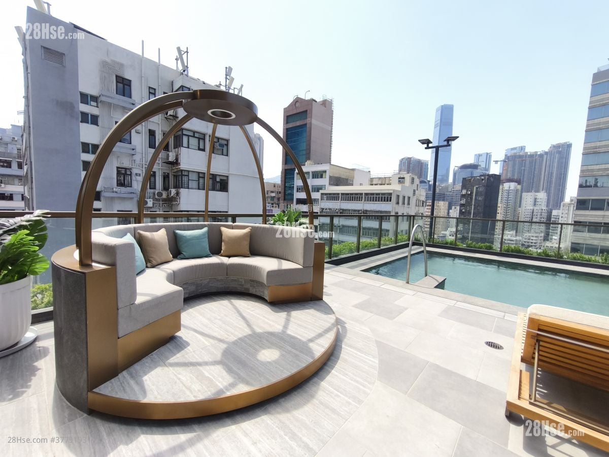 Topside Residence Rental 2 Bedrooms , 1 Bathroom 377 ft²