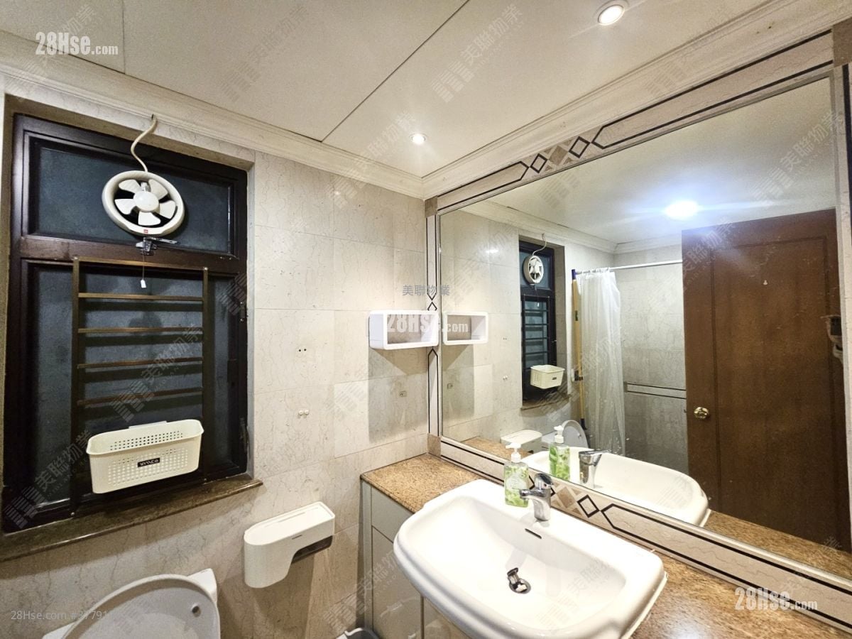 海欣花园 租盘 2 房 , 1 浴室 463 平方尺