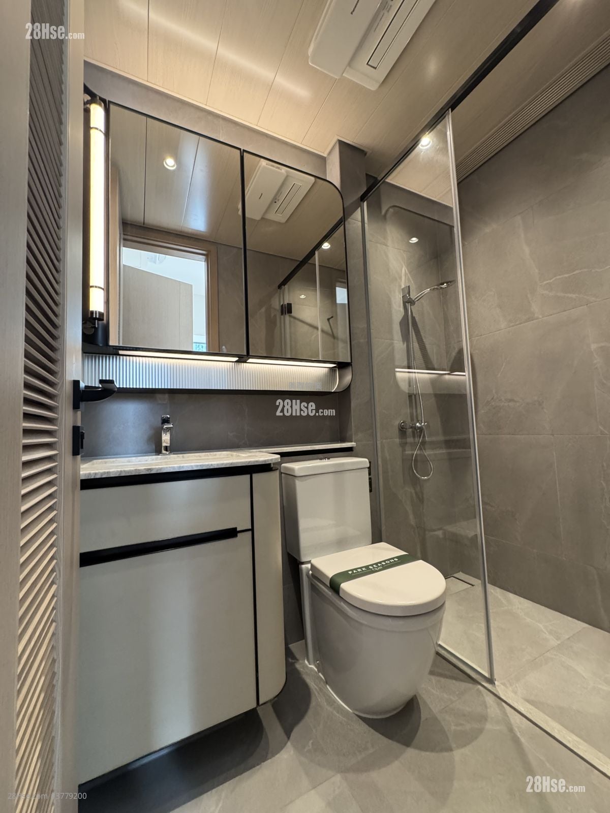 Park Seasons 租盘 1 房 , 1 浴室 314 平方尺