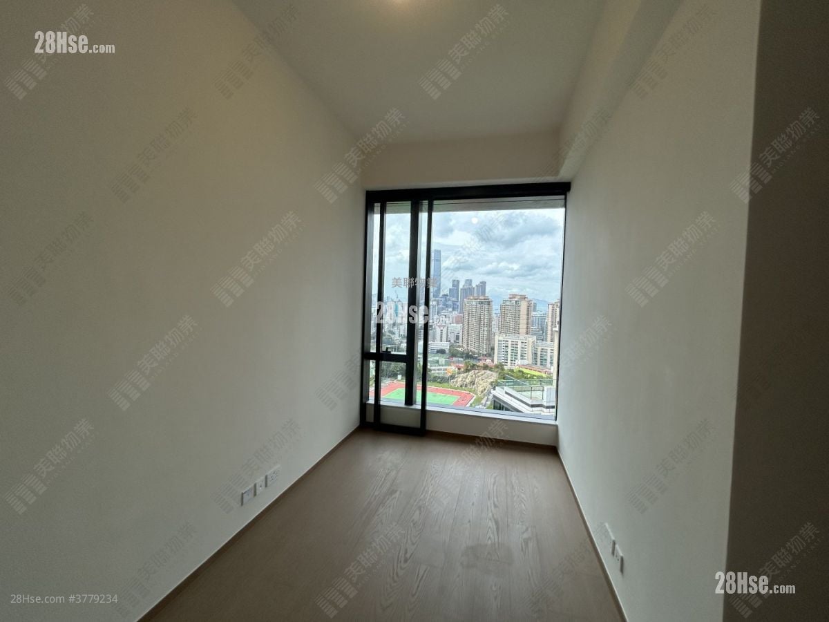 朗贤峯 租盘 2 房 , 1 浴室 528 平方尺