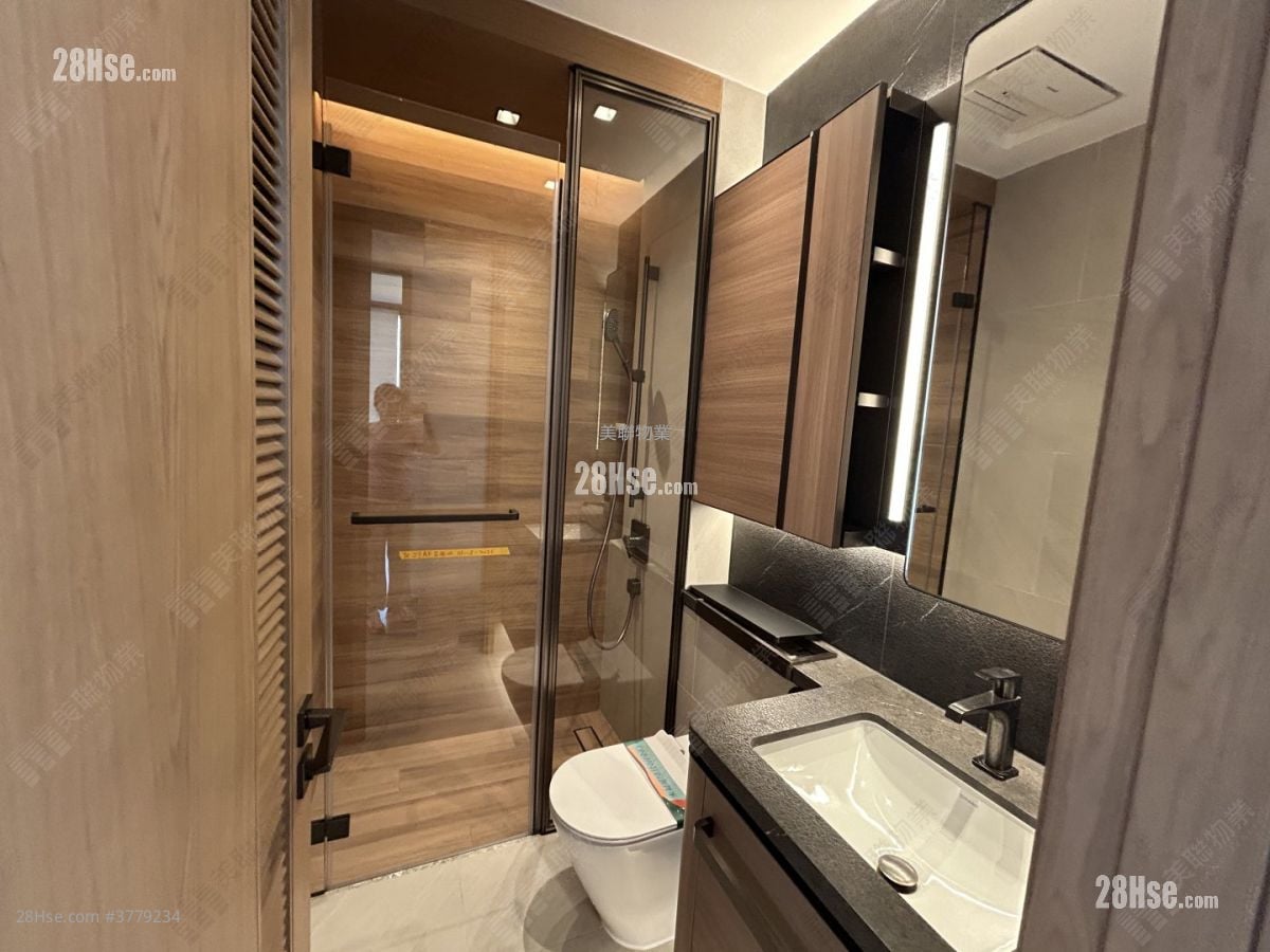 朗贤峯 租盘 2 房 , 1 浴室 528 平方尺