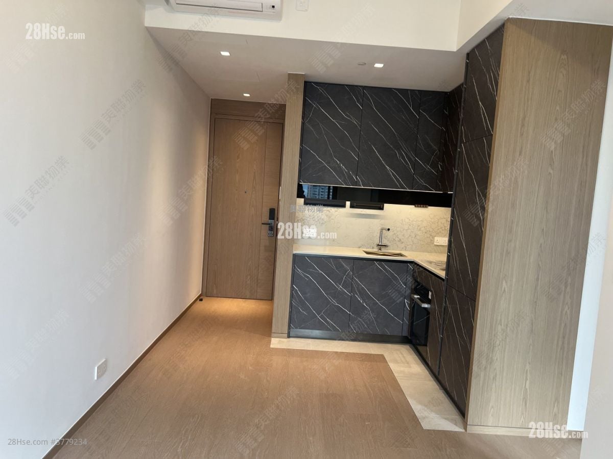 朗贤峯 租盘 2 房 , 1 浴室 528 平方尺