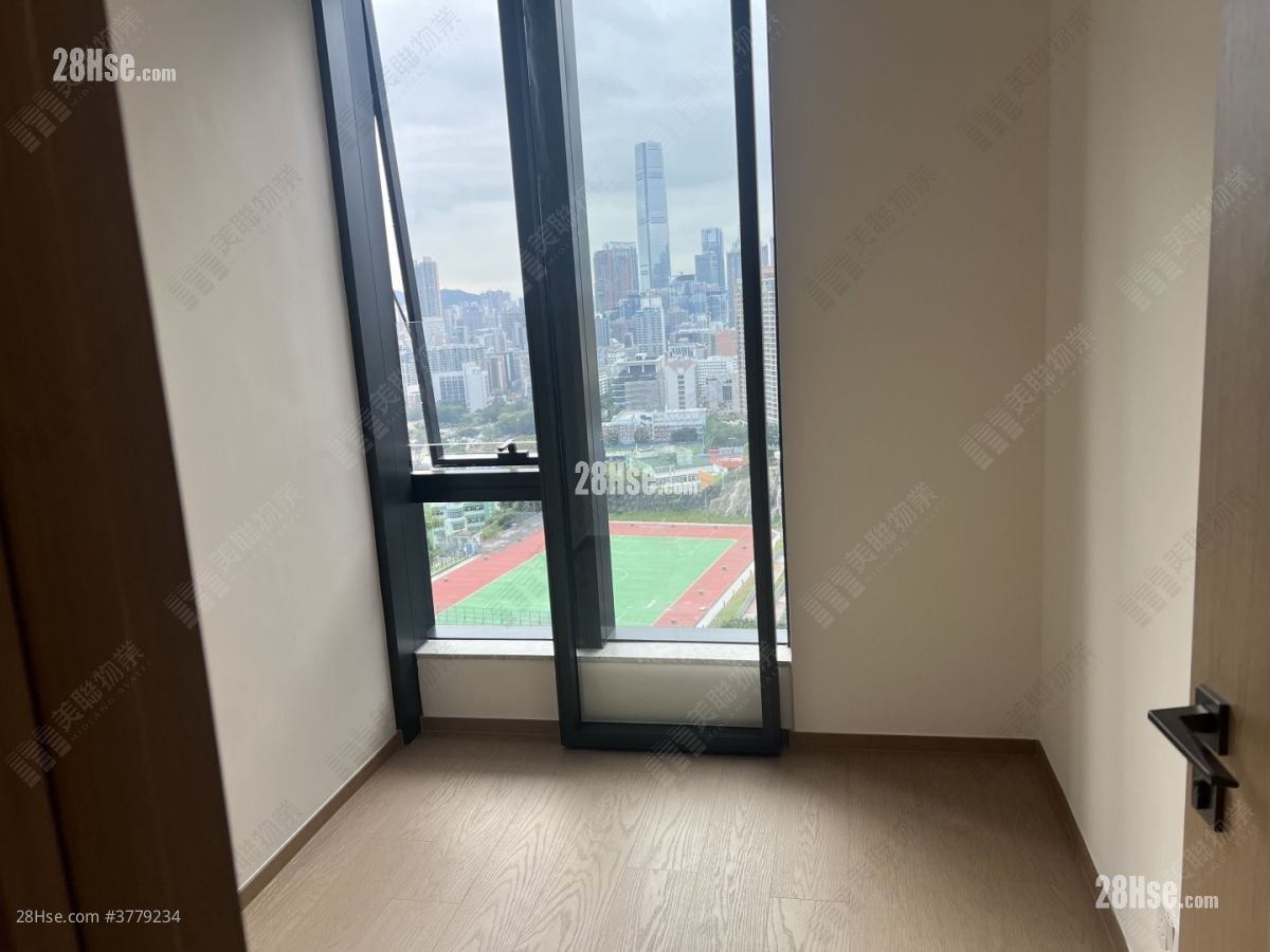 朗贤峯 租盘 2 房 , 1 浴室 528 平方尺