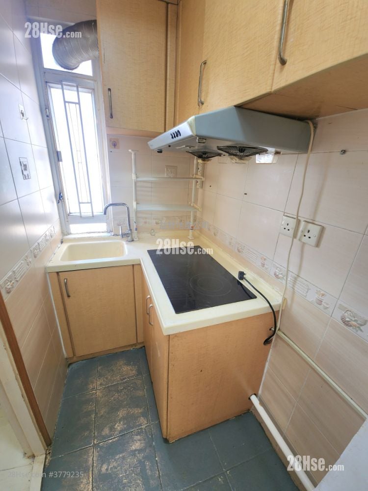 Ho Wang Building Sell 2 Bedrooms , 1 Bathroom 281 ft²