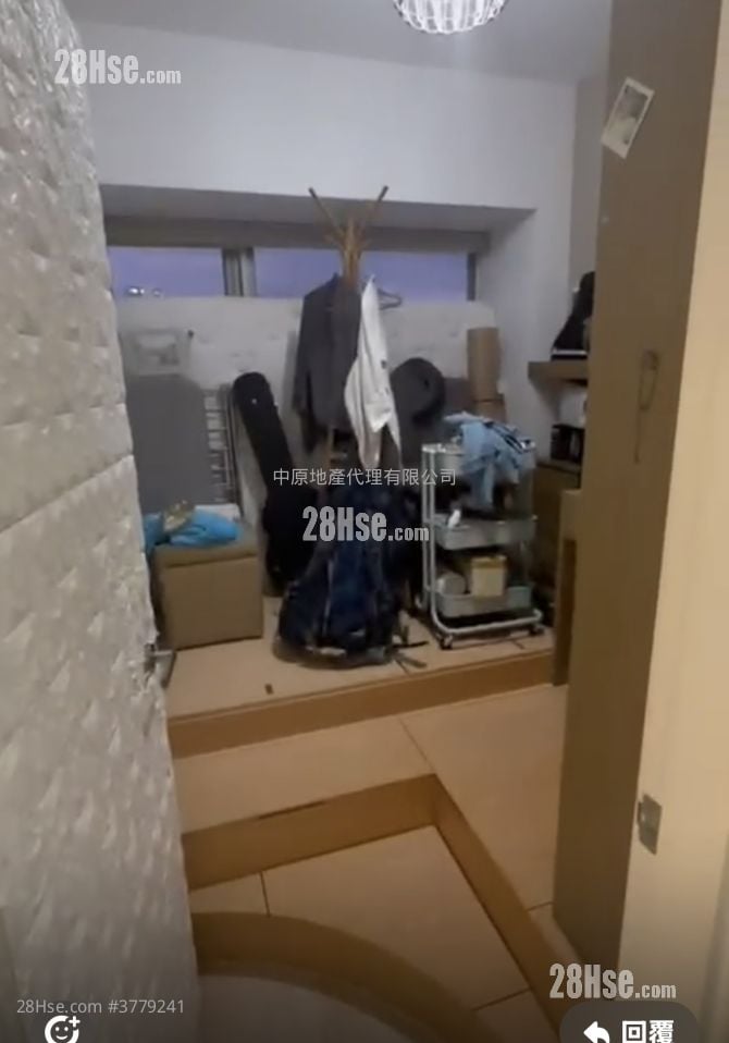 Greenview Villa Sell 3 Bedrooms , 2 Bathrooms 696 ft²