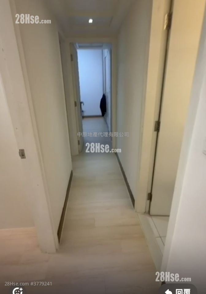 Greenview Villa Sell 3 Bedrooms , 2 Bathrooms 696 ft²