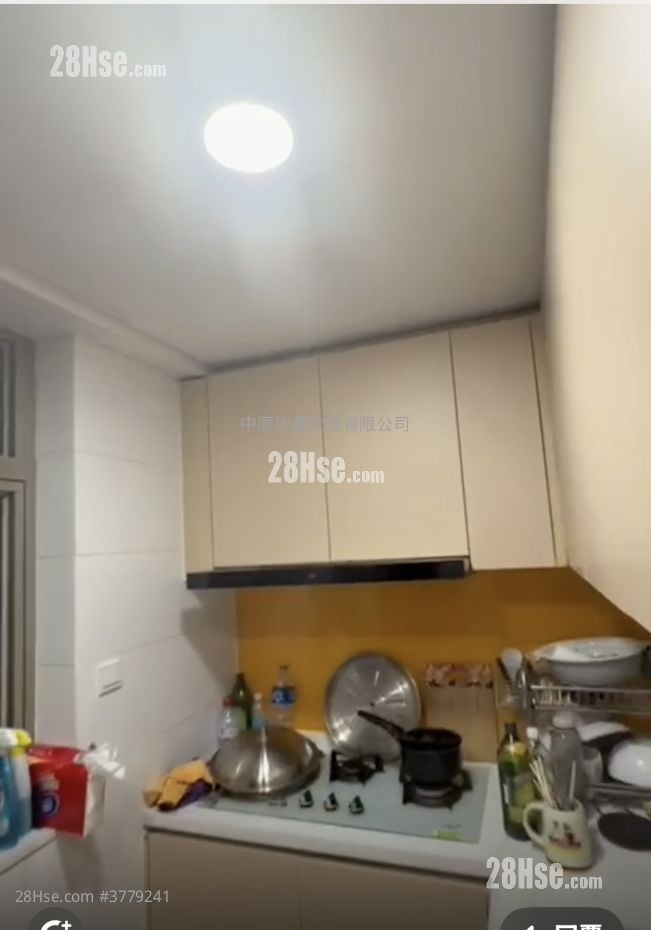 Greenview Villa Sell 3 Bedrooms , 2 Bathrooms 696 ft²