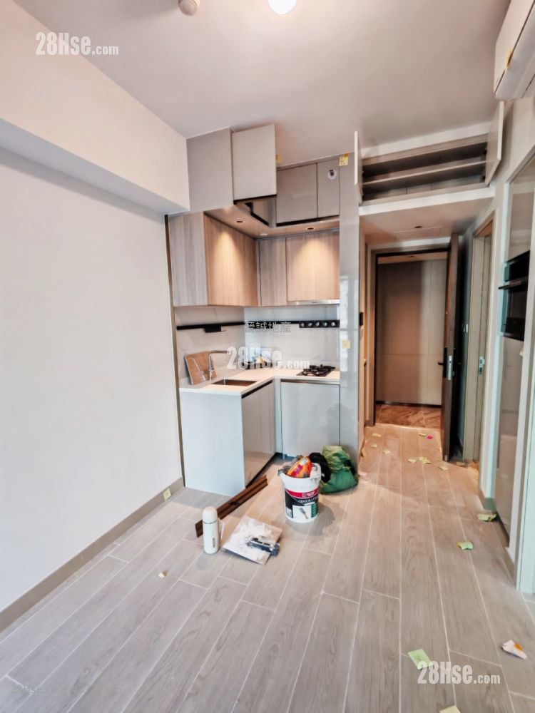 Gold Coast Bay Sell 1 Bedroom , 1 Bathroom 312 ft²