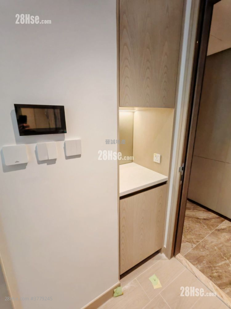 Gold Coast Bay Sell 1 Bedroom , 1 Bathroom 312 ft²