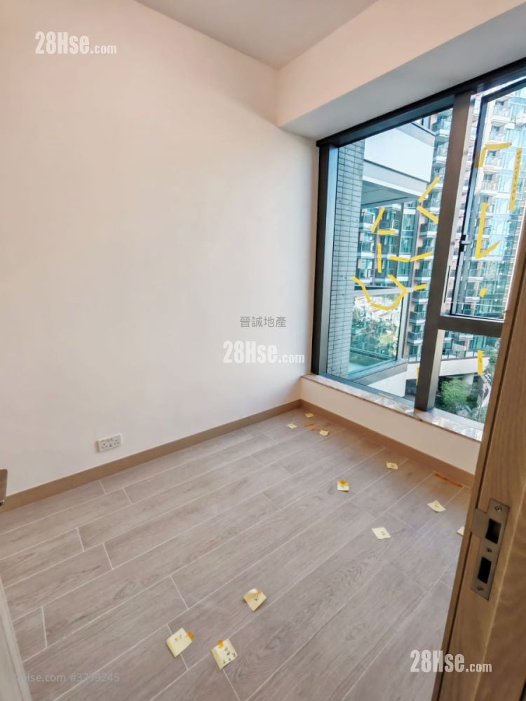 Gold Coast Bay Sell 1 Bedroom , 1 Bathroom 312 ft²