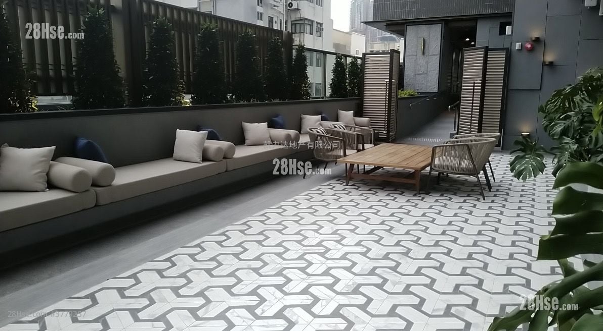 Topside Residence Rental 1 Bedroom , 1 Bathroom 272 ft²