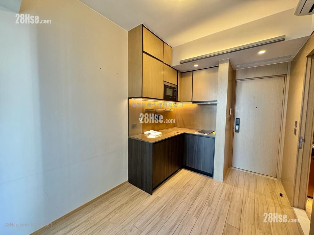 Cetus Square Mile Rental 1 Bedroom , 1 Bathroom 251 ft²