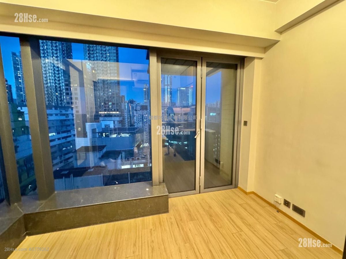 Cetus Square Mile Rental Studio , 1 Bathroom 198 ft²