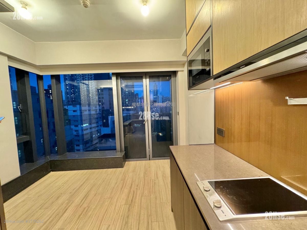 Cetus Square Mile Rental Studio , 1 Bathroom 198 ft²