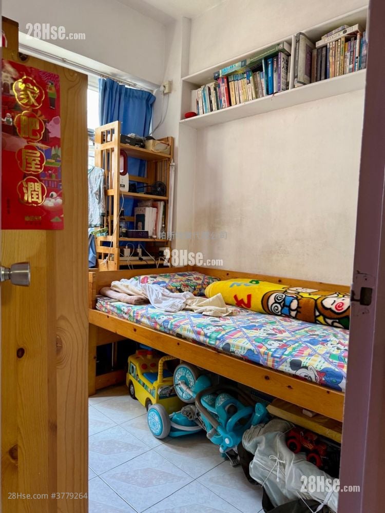 利和大厦 售盘 2 房 , 1 浴室 310 平方尺