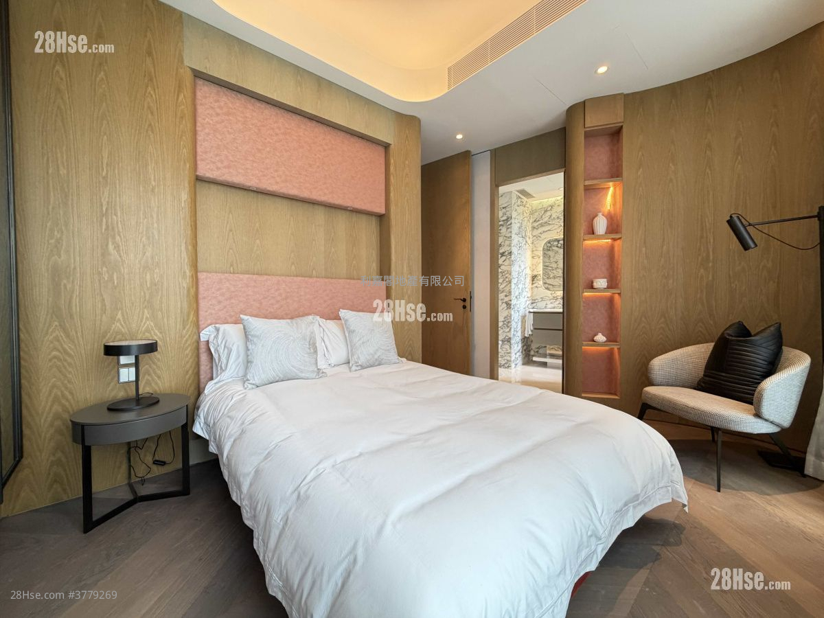 澐沣 售盘 4 房 , 3 浴室 2,305 平方尺