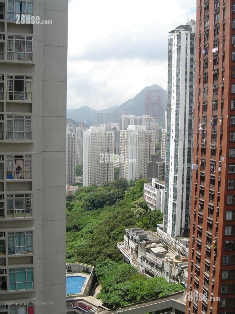 Yau Chui Court Sell 2 Bedrooms , 1 Bathroom 400 ft²