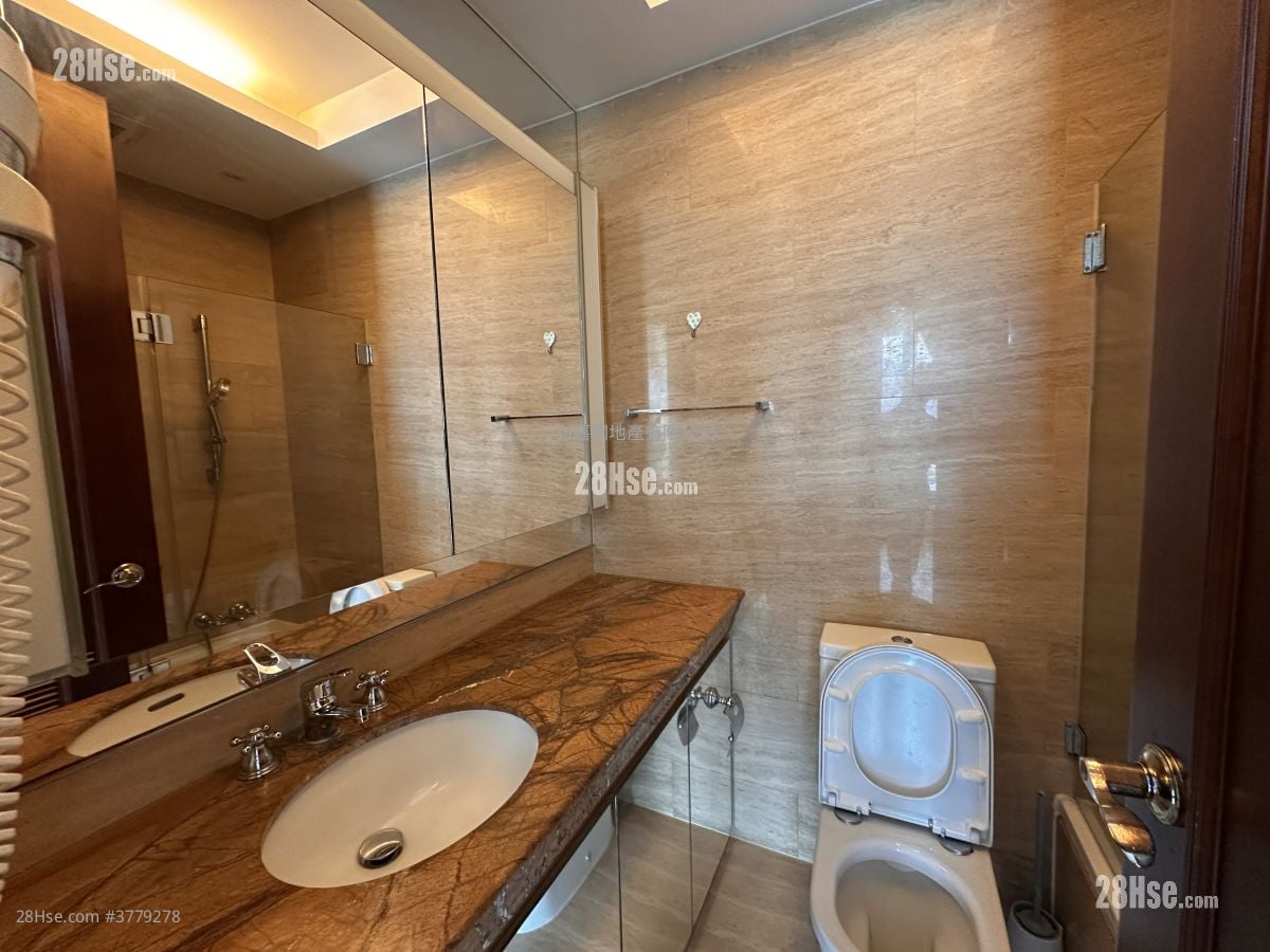 The Palazzo Rental 3 Bedrooms , 2 Bathrooms 1,403 ft²