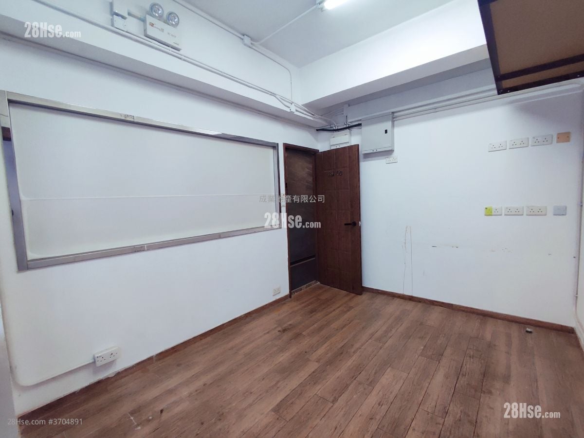 安達工業大廈 租盤