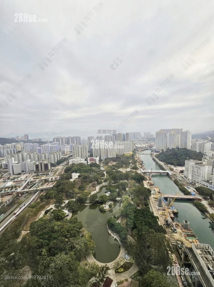 Century Gateway Sell 5+ Bedrooms , 3 Bathrooms 889 ft²