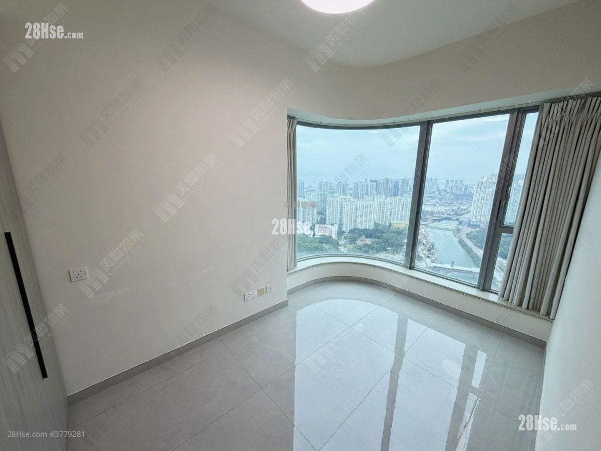 Century Gateway Sell 5+ Bedrooms , 3 Bathrooms 889 ft²