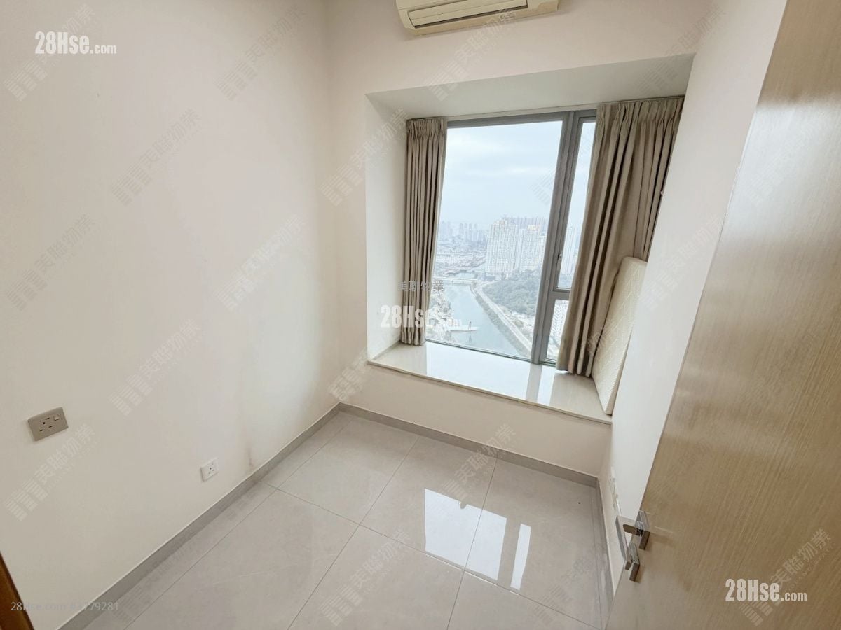 Century Gateway Sell 5+ Bedrooms , 3 Bathrooms 889 ft²