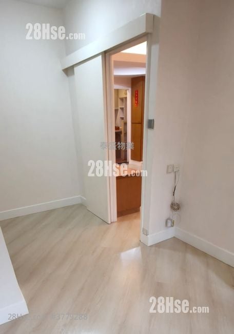 Aldrich House Rental 2 Bedrooms , 1 Bathroom 478 ft²