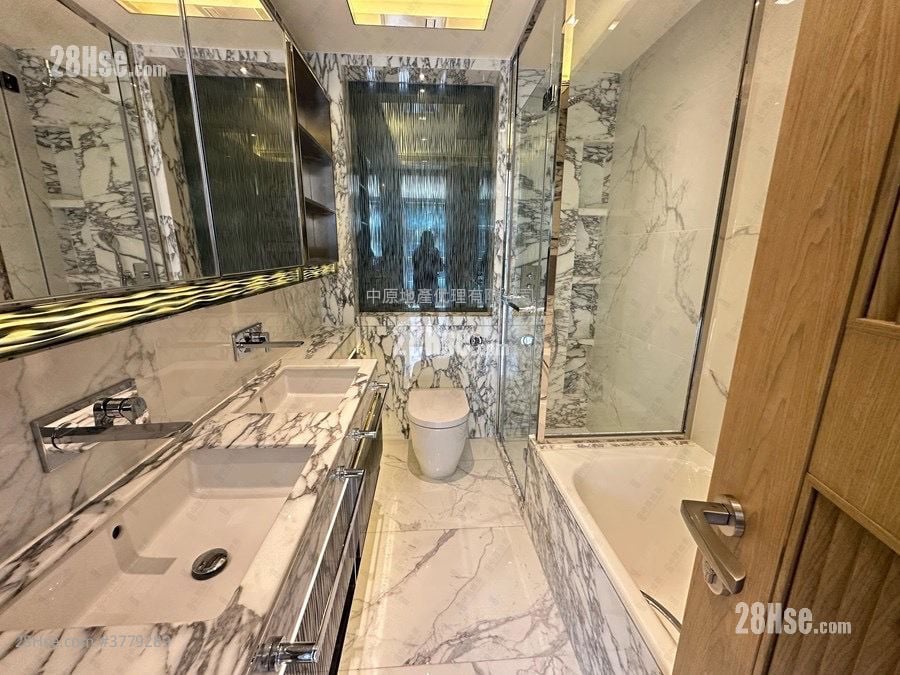 富豪山峯 售盘 4 房 2,565 平方尺