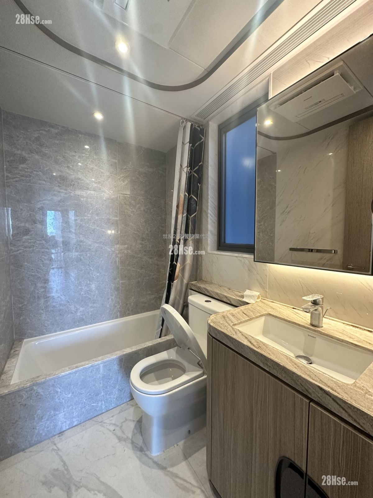 尚珒溋 售盘 2 房 , 1 浴室 465 平方尺