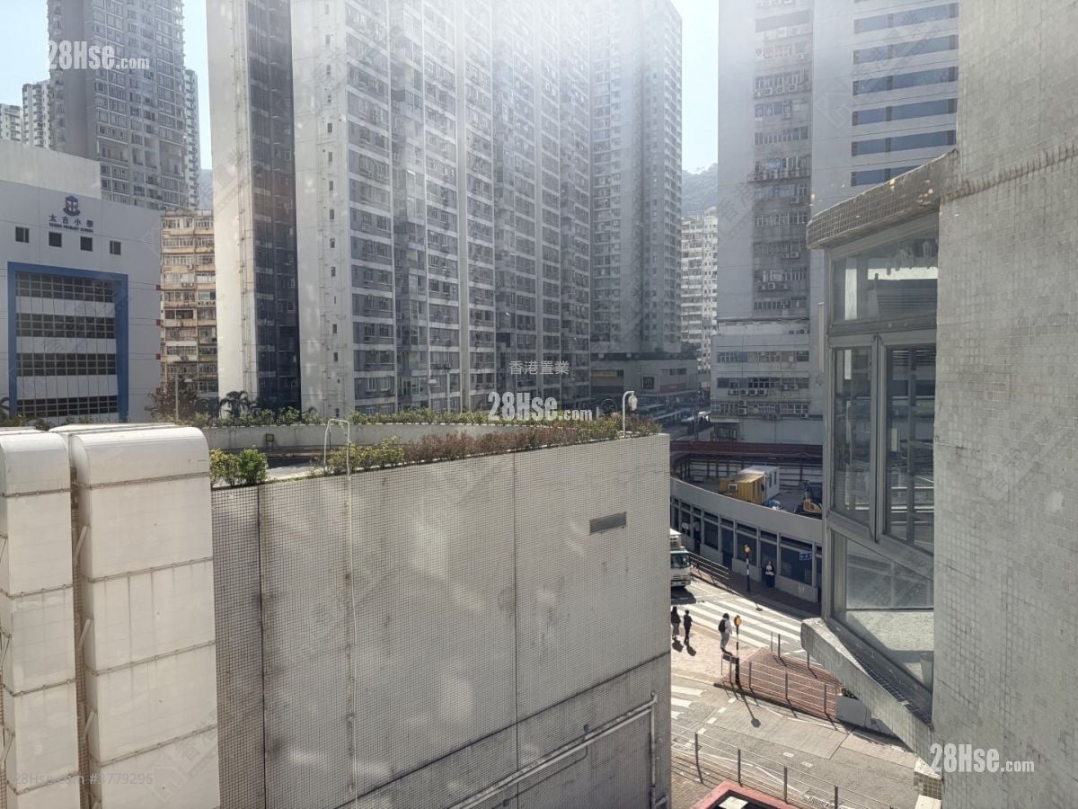 康山花园 租盘 3 房 , 1 浴室 592 平方尺