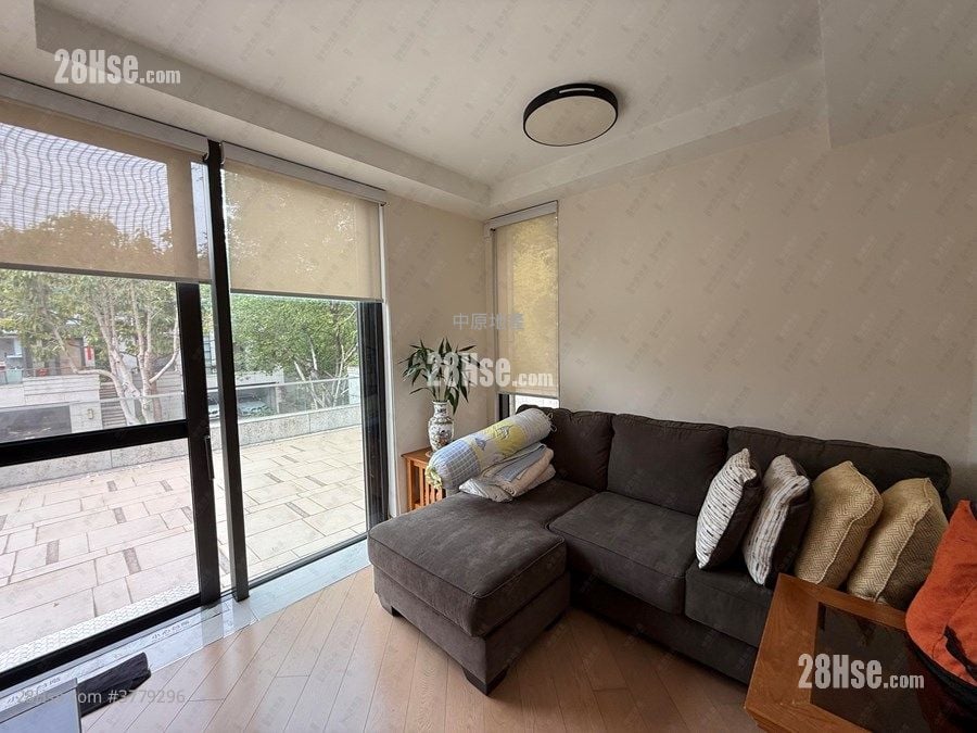 Valais Sell 4 Bedrooms , 5+ Bathrooms 2,771 ft²