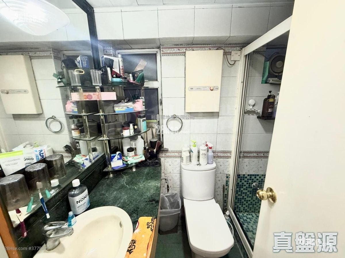 嘉湖山庄 售盘 3 房 , 2 浴室 623 平方尺