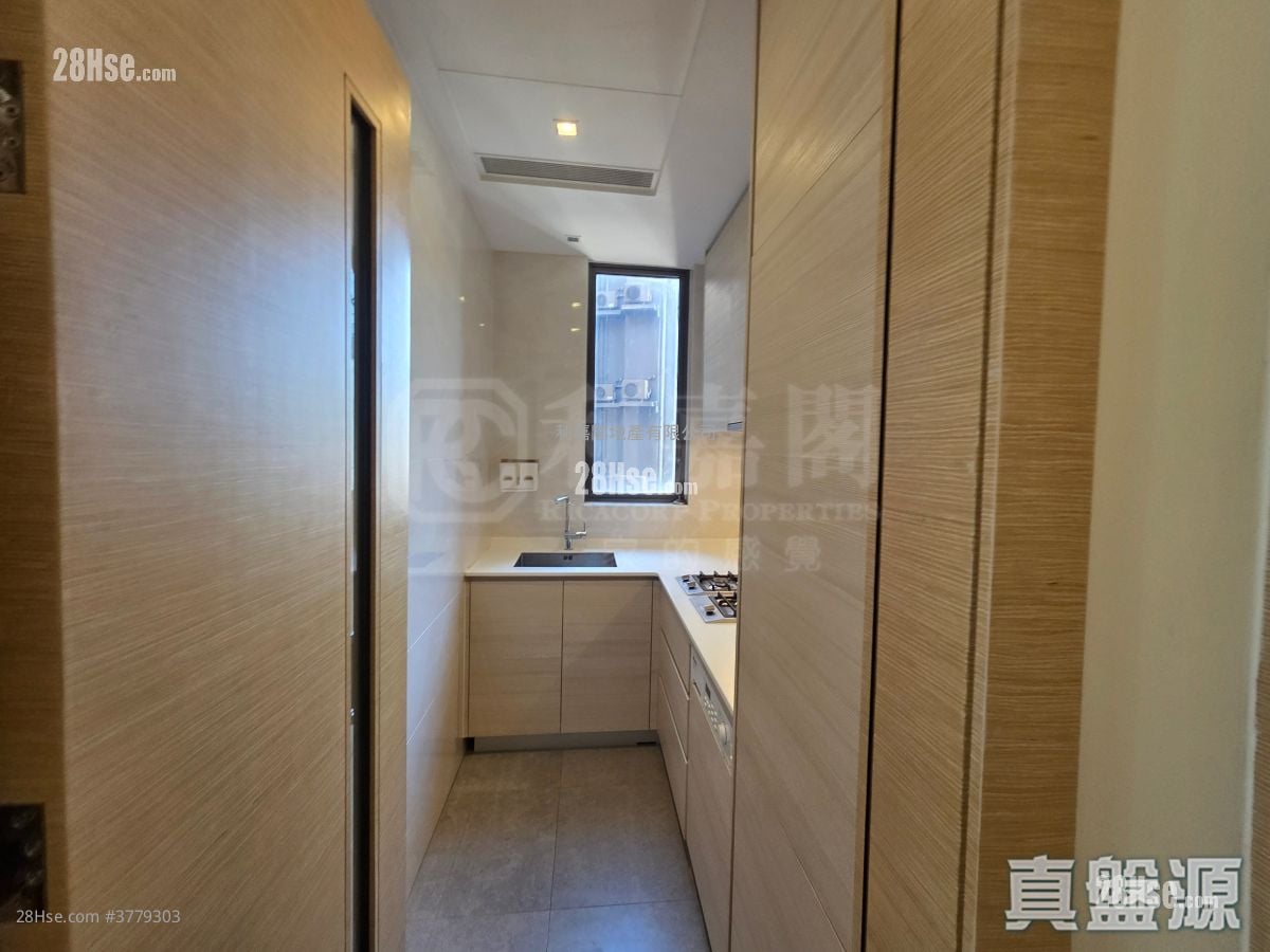 Mantin Heights Sell 2 Bedrooms , 1 Bathroom 571 ft²